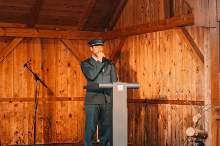 Dogodek - 130 Let -77